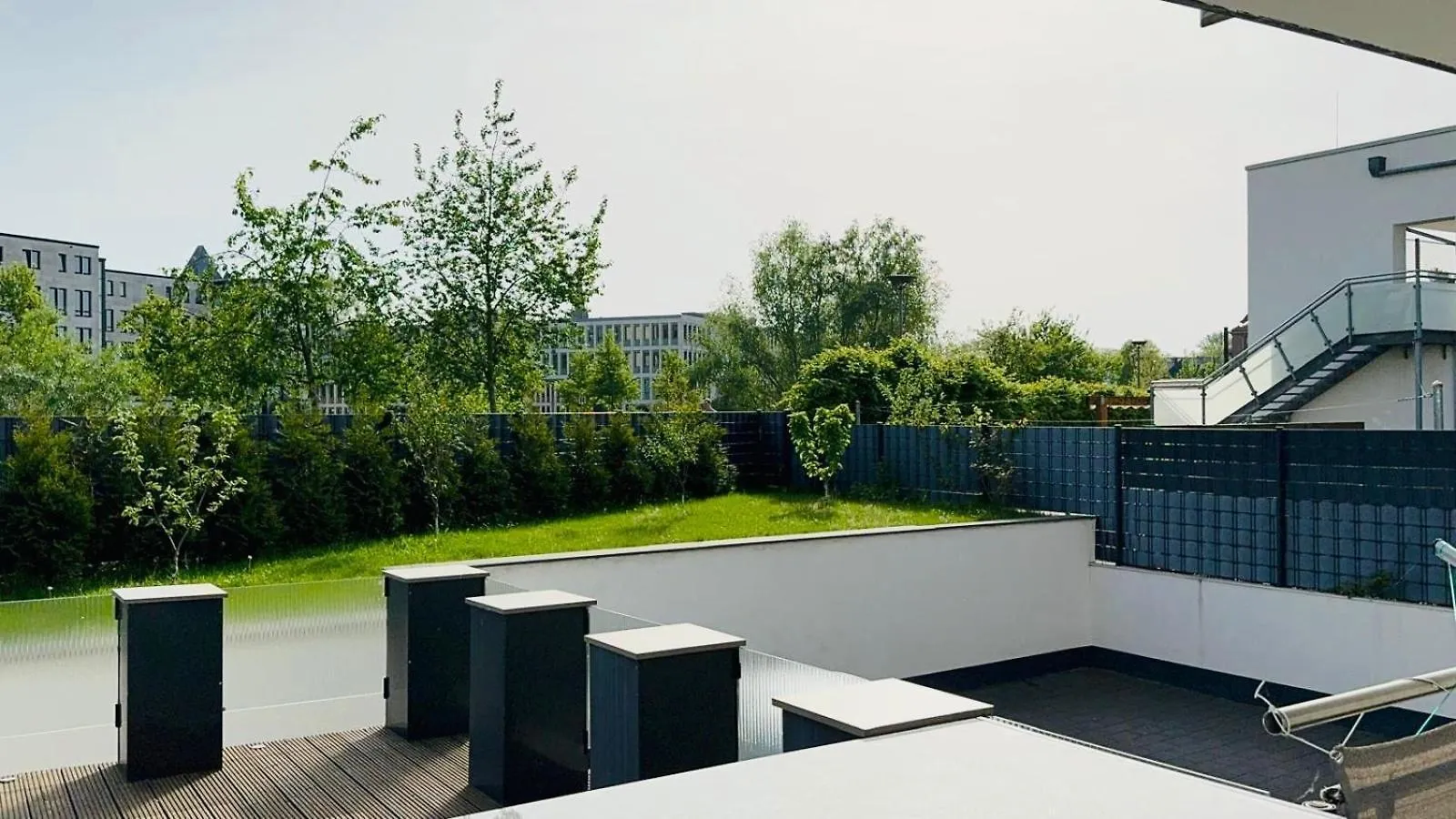 Top Location Business Suites Zwei Exklusive Apartments Am Phoenixsee Дортмунд