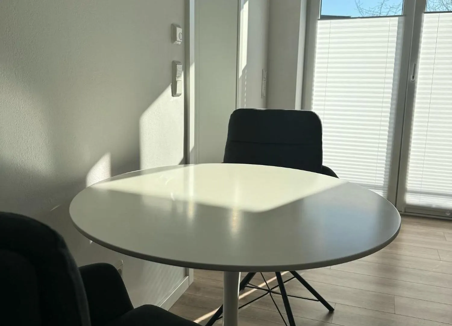 Top Location Business Suites Zwei Exklusive Apartments Am Phoenixsee Дортмунд Германия